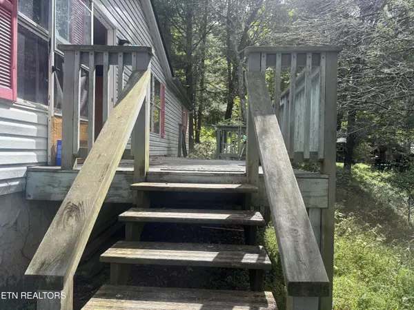 Tellico Plains, TN 37385,125 Old Hickory LN