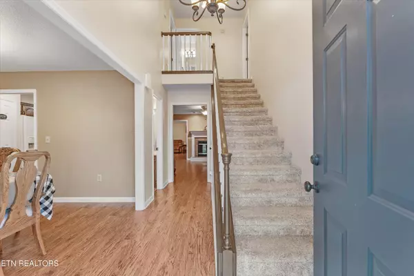 Lenoir City, TN 37772,925 Crestview CIR