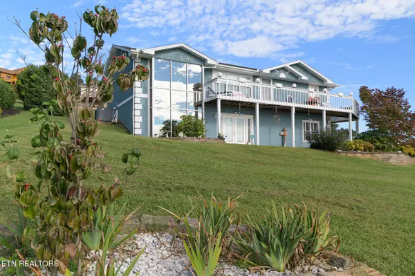 Kodak, TN 37764,926 Hilltop LN