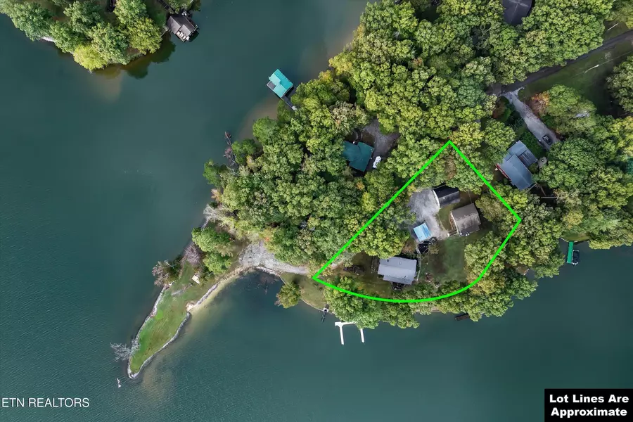 200 Emerald Cove LN, Rockwood, TN 37854