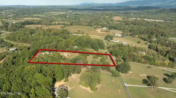 Maryville, TN 37801,6051 Lindrick Ln.