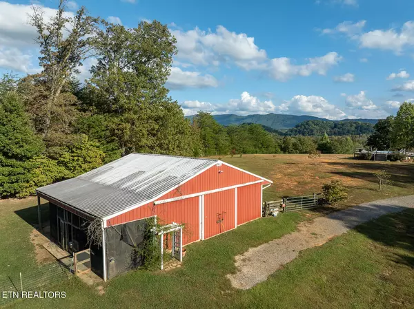 Maryville, TN 37801,6051 Lindrick Ln.