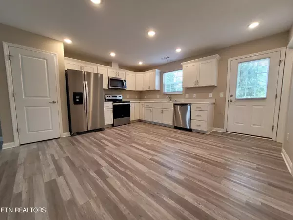 Maryville, TN 37801,443 Landau DR