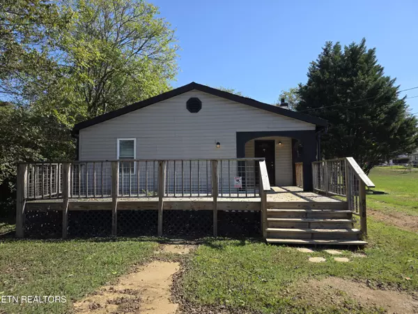 218 Burns St, Alcoa, TN 37701