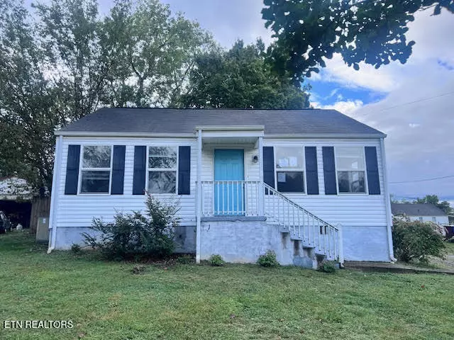 626 Lincoln Rd, Alcoa, TN 37701