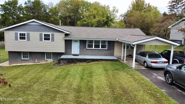 6920 Ferndale Rd, Knoxville, TN 37918