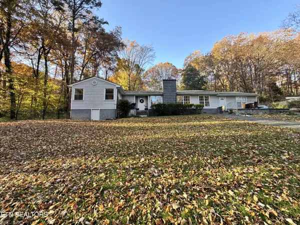 5913 Ridgewood Rd, Knoxville, TN 37918