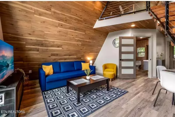 Sevierville, TN 37862,911 Jersey DR #3&4