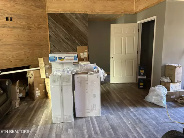 Del Rio, TN 37727,269 Mountain Mist LN