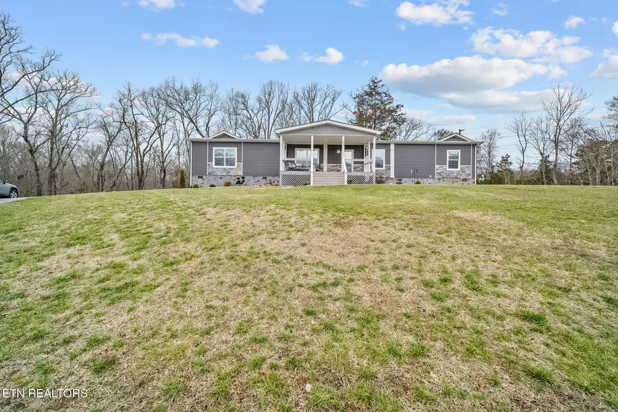 2025 Elkins Rd, Kodak, TN 37764