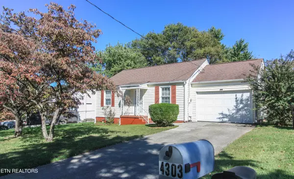 4302 Hayes Rd, Knoxville, TN 37912