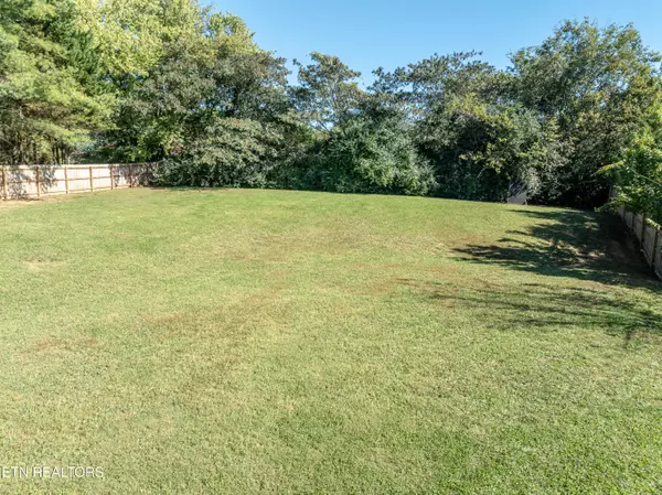 Knoxville, TN 37922,1600 Legacy Park Rd
