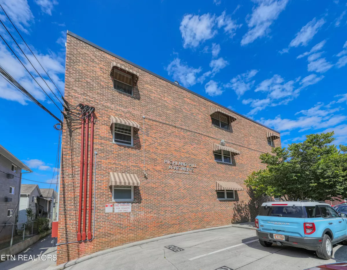 Knoxville, TN 37916,1211 Highland Avenue #101