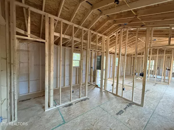 Tellico Plains, TN 37385,6778 Hwy 360