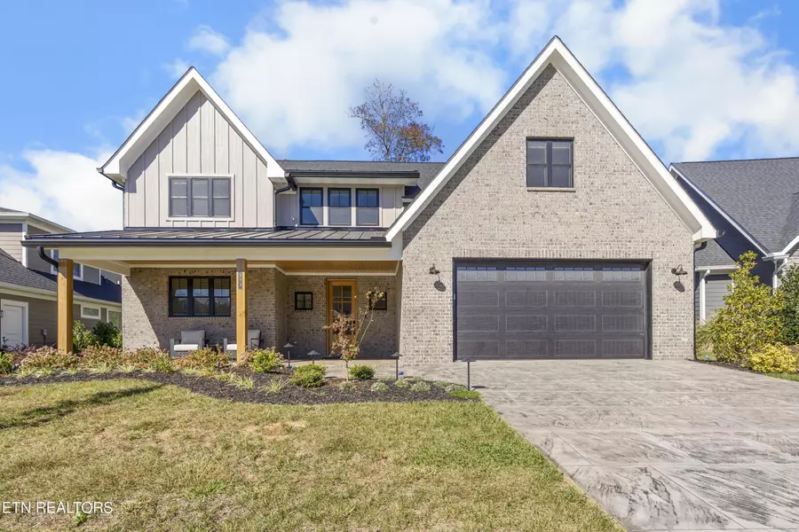 373 Ironwood LN, Loudon, TN 37774