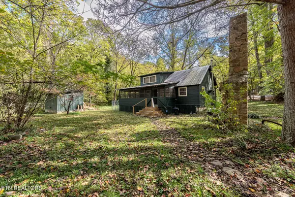 Townsend, TN 37882,6806 Walnut Loop Rd