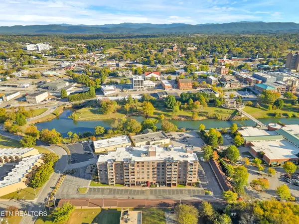 Maryville, TN 37804,106 Regal Tower