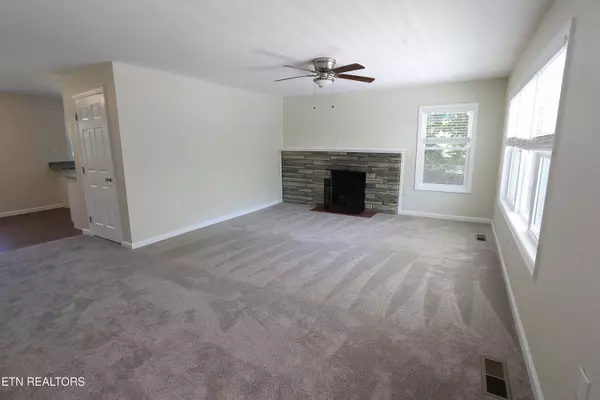 Lenoir City, TN 37771,800 1st Ave