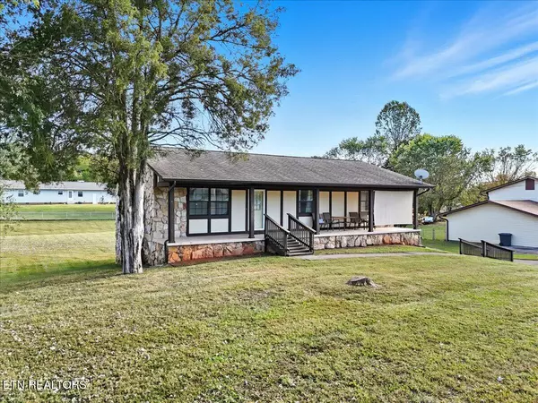 Maryville, TN 37803,2032 Independence DR