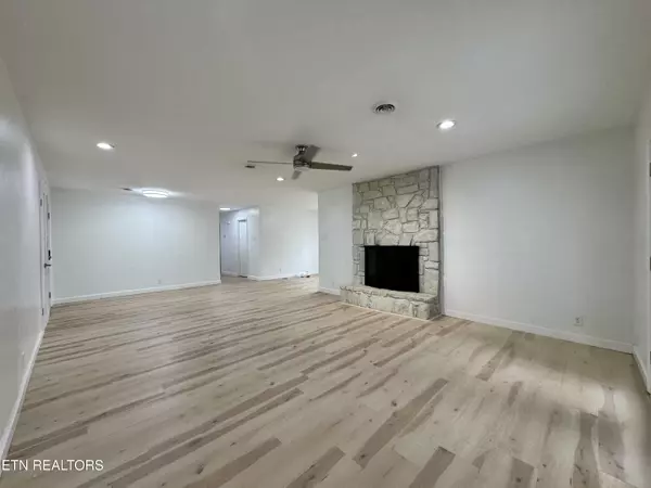 Knoxville, TN 37923,1316 Graycreek LN