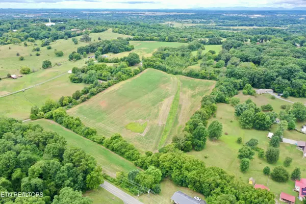 Maryville, TN 37804,141 Saratoga DR