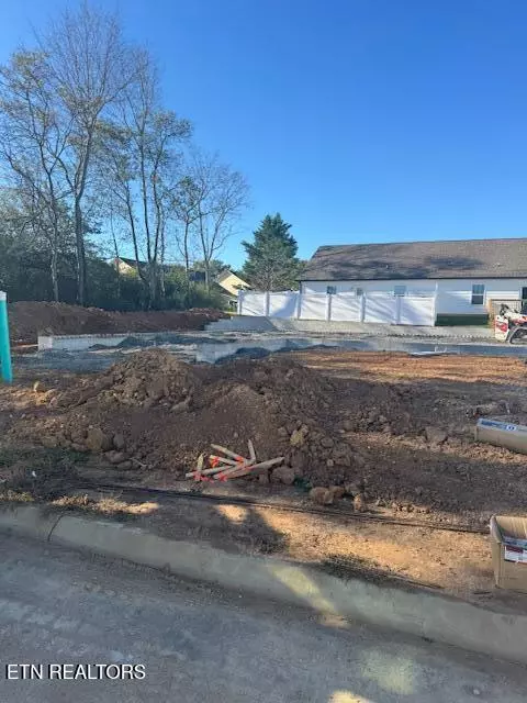 7303 Bonnie Marie WAY #49, Knoxville, TN 37921