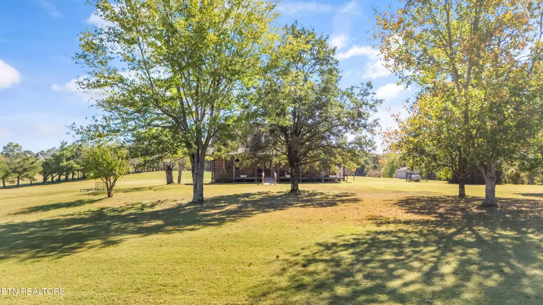 1130 Thompson Bridge Rd, Maryville, TN 37801