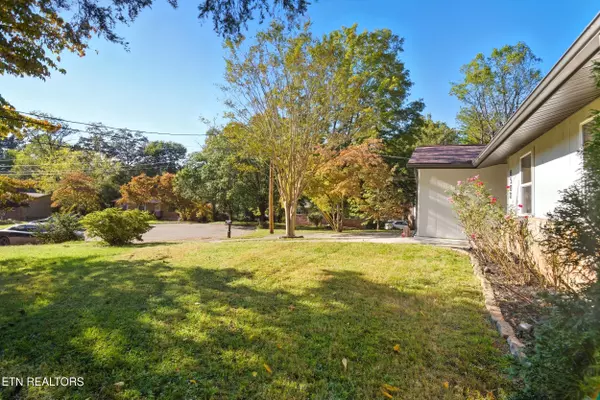 Knoxville, TN 37909,6500 Westside DR