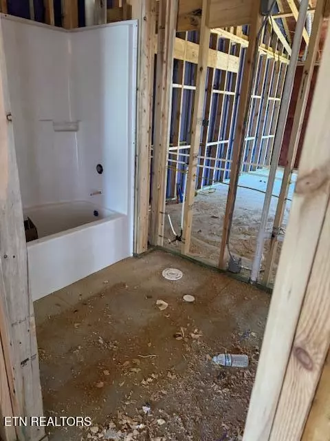 Knoxville, TN 37921,7310 Woodpecker WAY #34