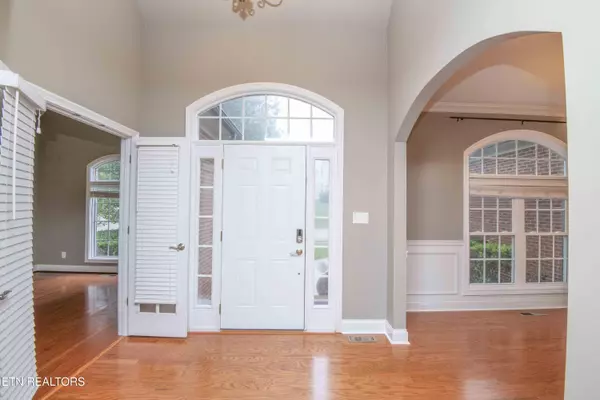 Knoxville, TN 37922,9654 Valley Woods LN