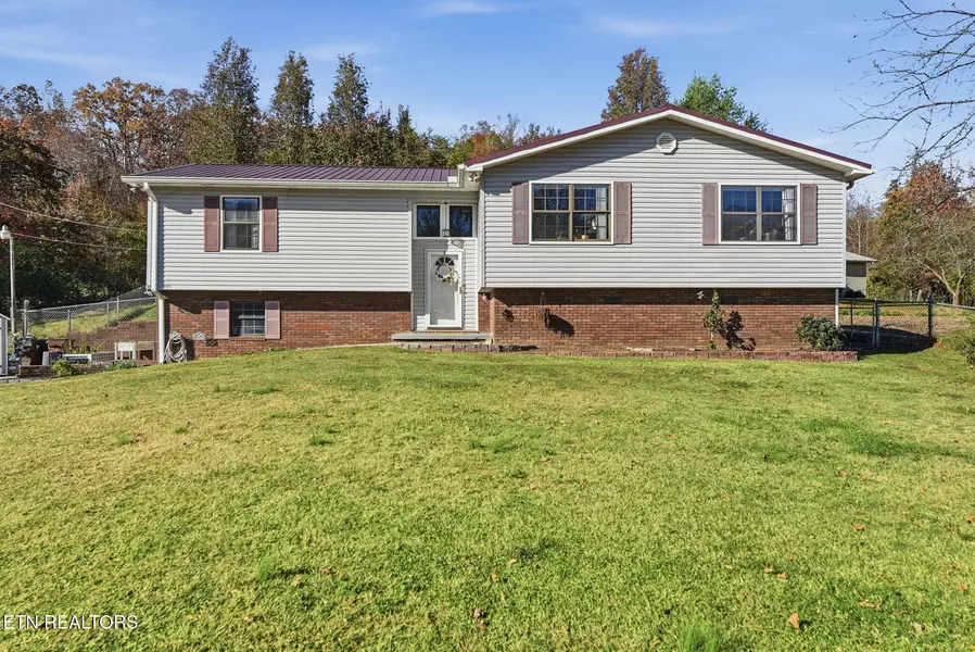 148 Batley Loop Rd, Clinton, TN 37716