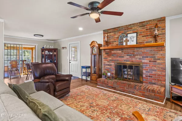 Maryville, TN 37804,3432 Sevierville Rd