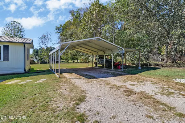 Harriman, TN 37748,914 Renfro Rd