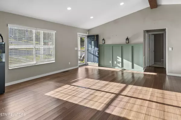 Kingston, TN 37763,103 Newport WAY