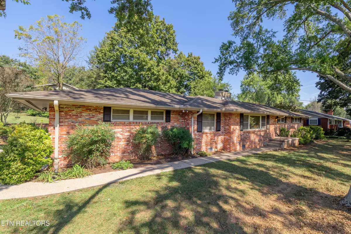 Knoxville, TN 37909,600 Churchill Rd