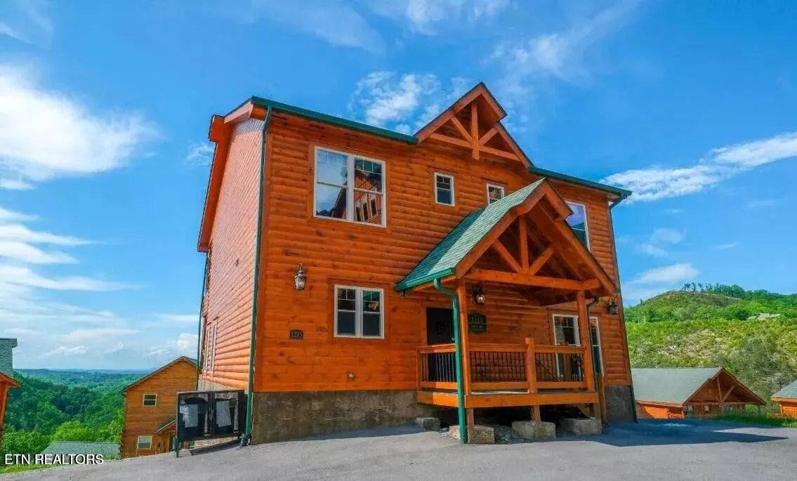 Sevierville, TN 37862,1215 Bird Nest WAY