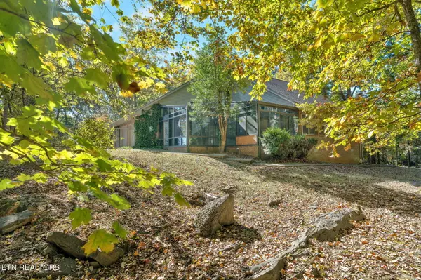 Dandridge, TN 37725,660 Armstrong DR