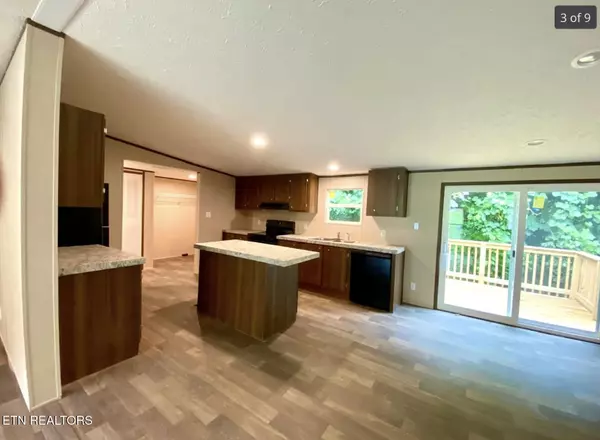 Knoxville, TN 37920,815 Valley DR