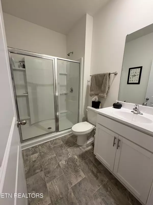 Oak Ridge, TN 37830,202 Centennial Village DR