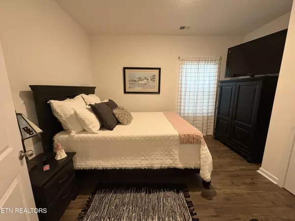 Oak Ridge, TN 37830,202 Centennial Village DR