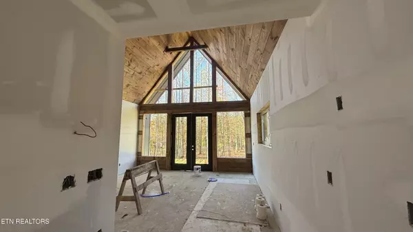 Gatlinburg, TN 37738,204 Braydens WAY