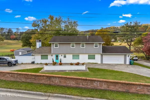 1033 WALTERS DR., Morristown, TN 37814