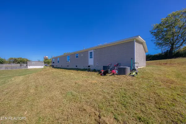 Sweetwater, TN 37874,221 Woodby Fridley Rd