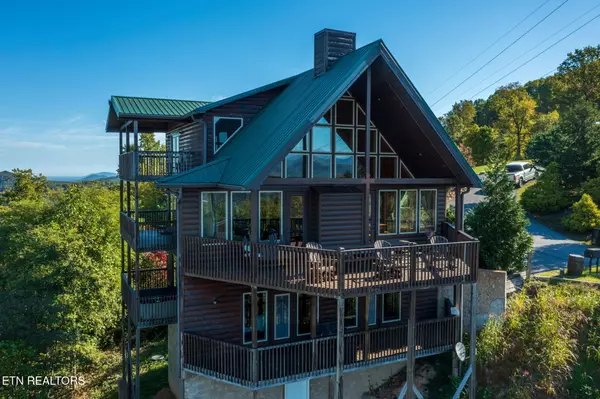 2498 Black Bear Ridge WAY, Sevierville, TN 37862