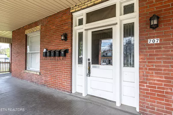 Knoxville, TN 37917,707 Atlantic Ave