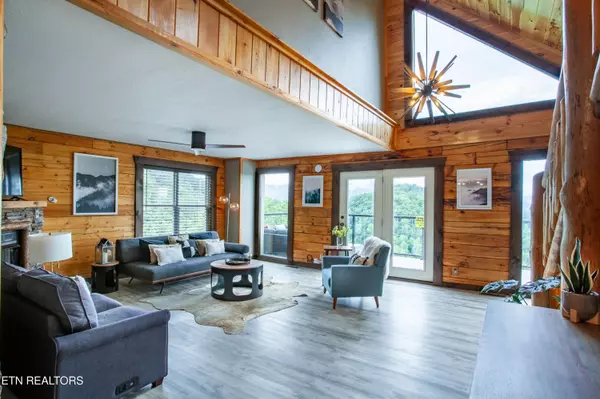 Sevierville, TN 37862,920 Falcon View WAY