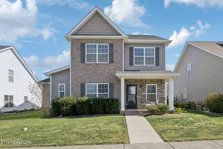 106 Elderberry St, Oak Ridge, TN 37830