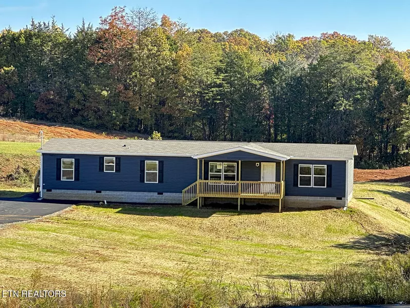 343 Bungalow DR, Dandridge, TN 37725