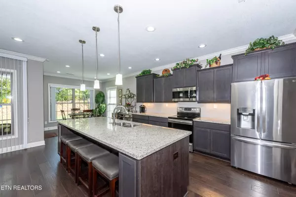 Maryville, TN 37801,816 Copperwood LN