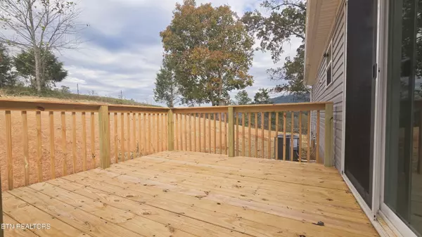 Washburn, TN 37888,138 Sylvia WAY